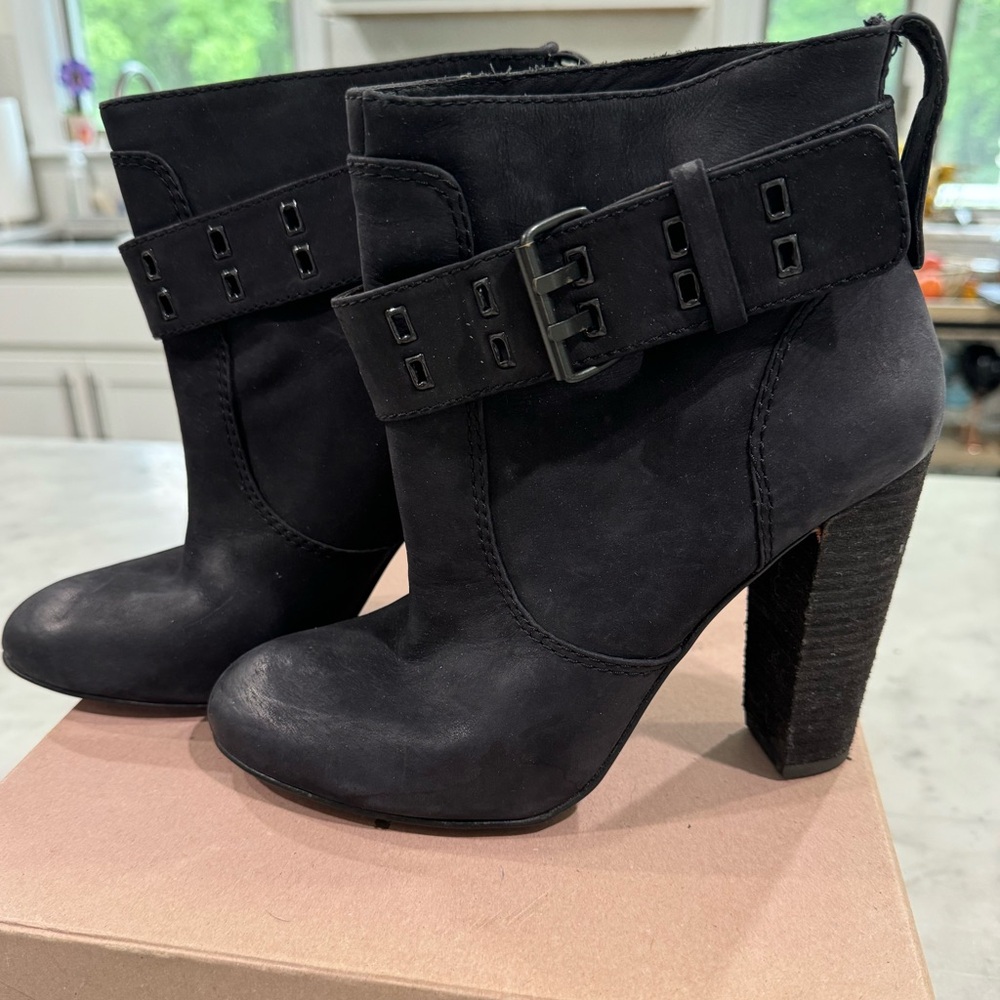 Rosegold booties